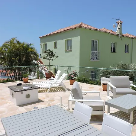 Casas Azano, Junto A La Caldera De Taburiente *